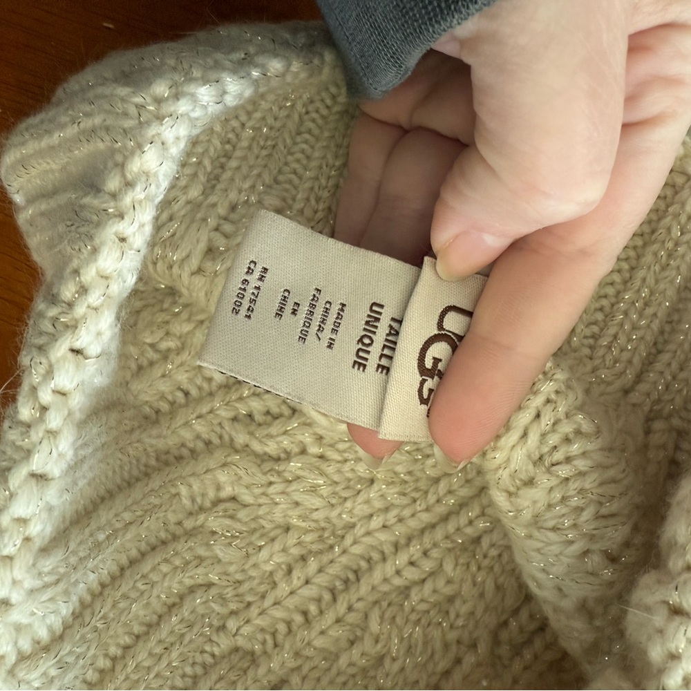 UGG Cream Cable Knit Hat - never worn - Picture 3 of 4